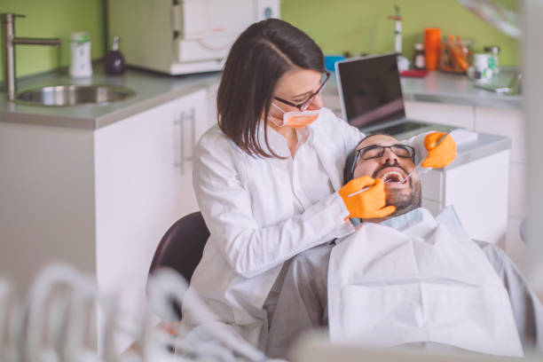 Best Weekend Emergency Dentist in Middleport, NY